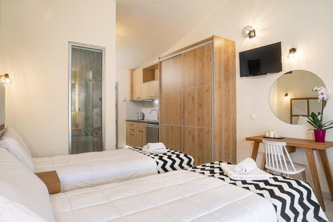 Sunrise Rent Rooms Amoudi Exterior foto